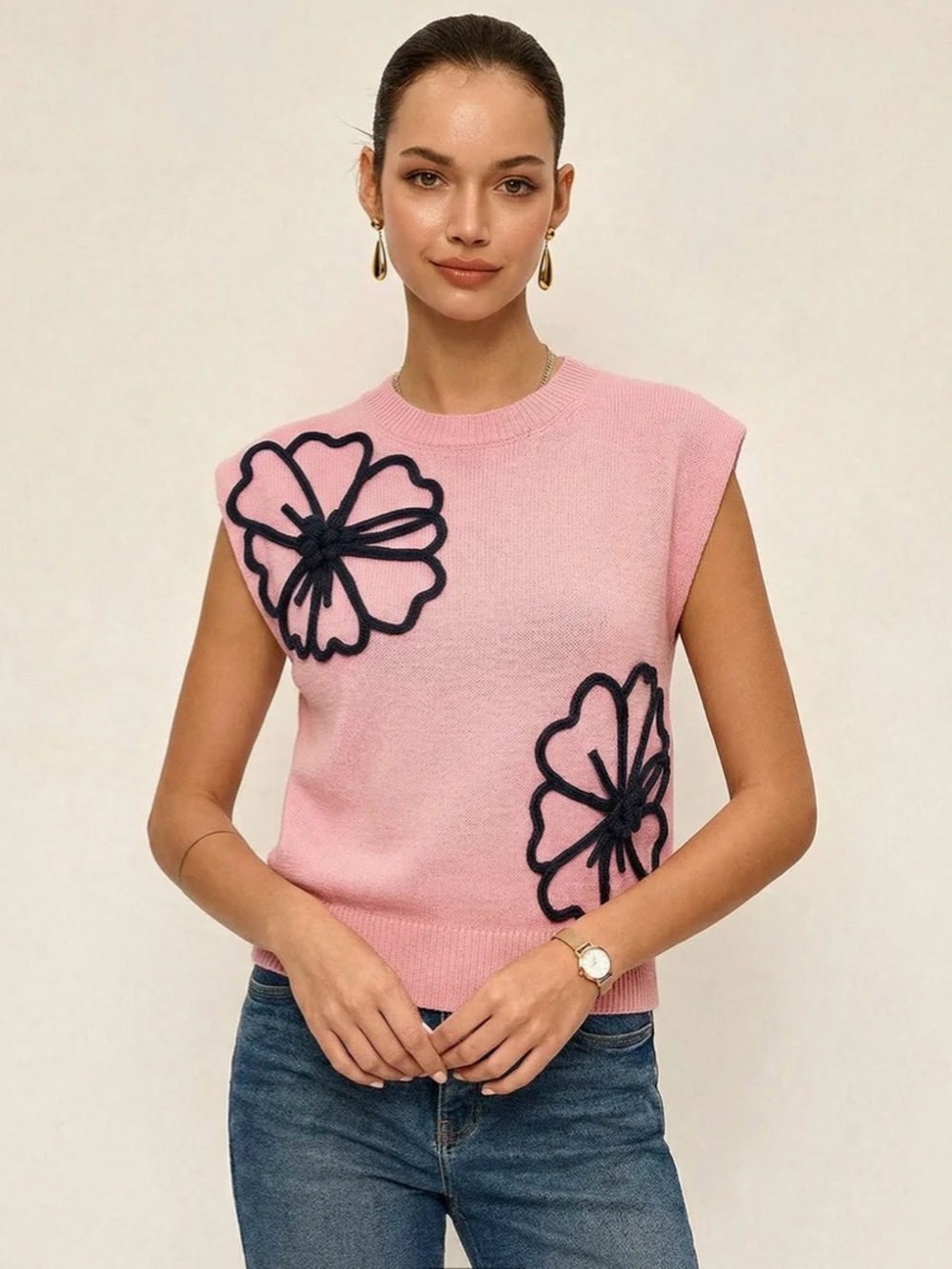 Commense 3D floral appliqué knit vest